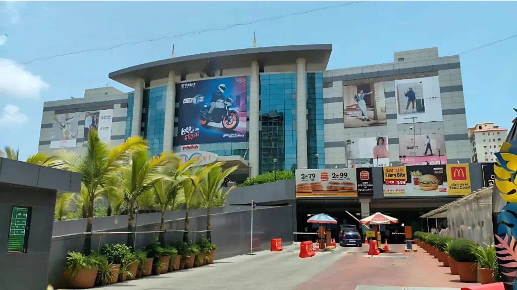 Outside Mall Advertising