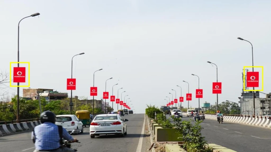 Pole Kiosk Advertising